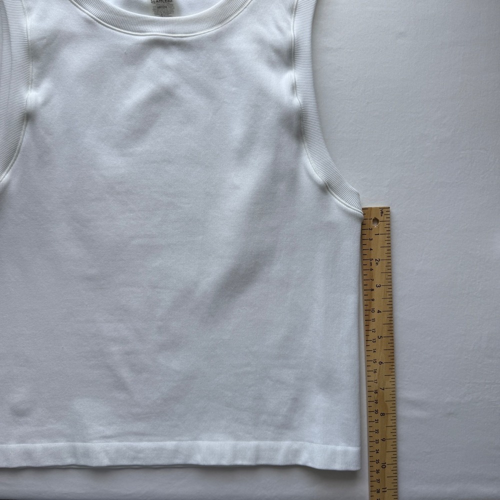 Aritzia Seamless Crew Tank White Sleeveless Stretch Knit Top Size L Minimalist - Picture 8 of 10